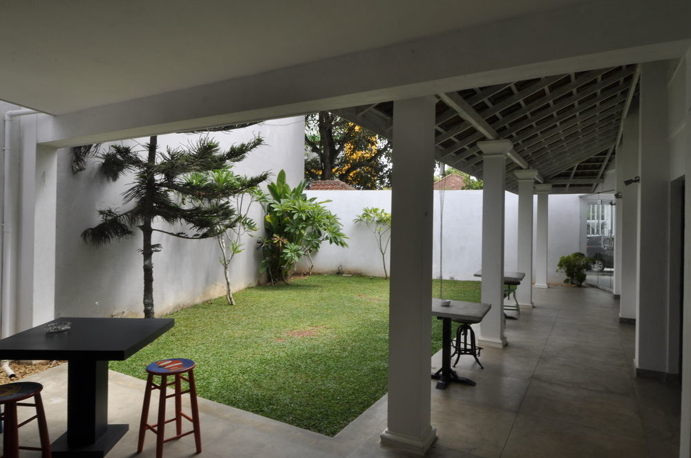 Clock Inn Dehiwala Exterior foto