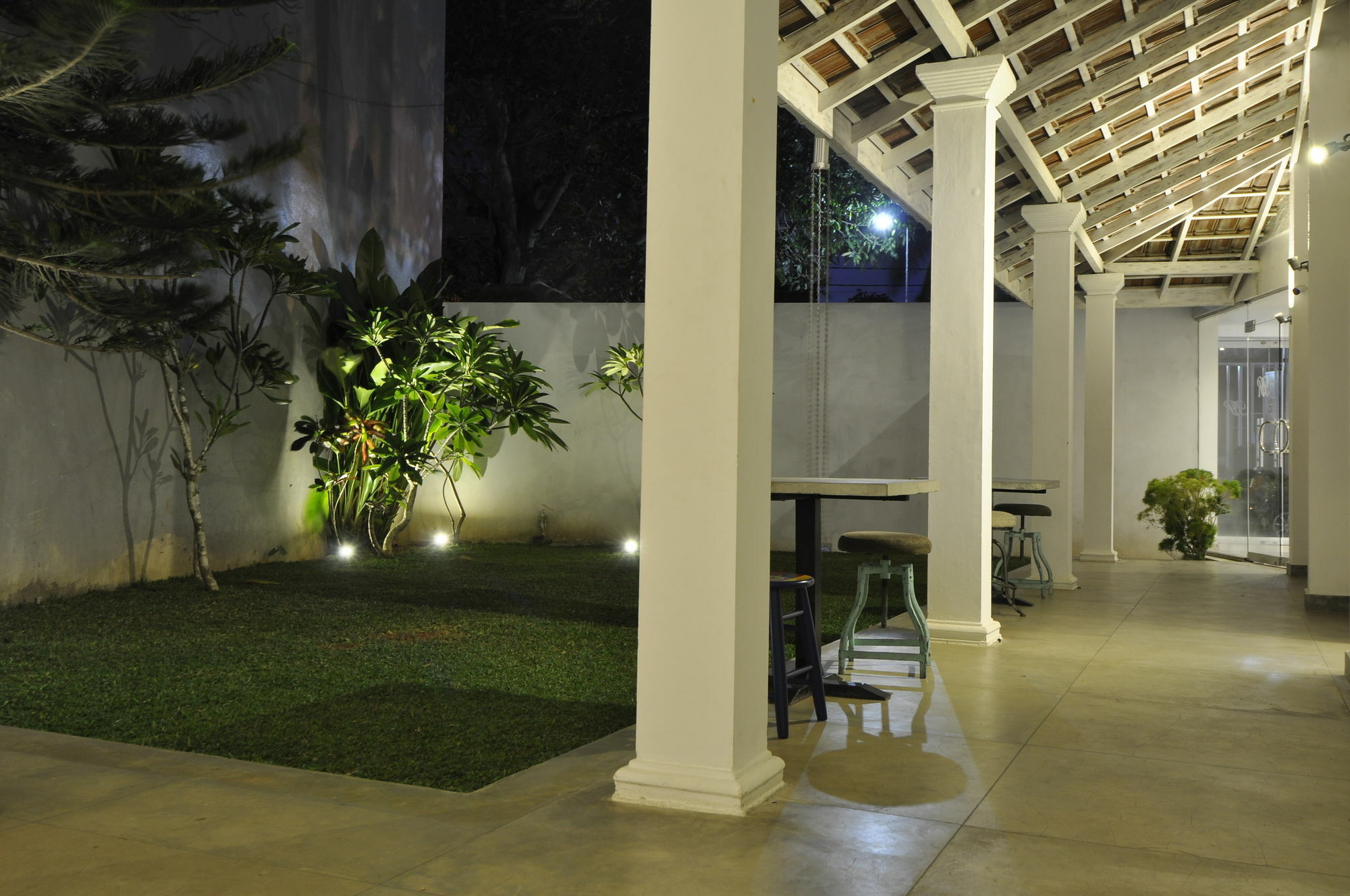 Clock Inn Dehiwala Exterior foto
